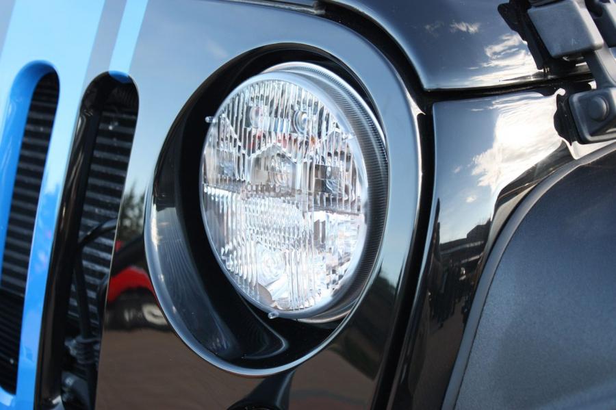  Jeep Wrangler Apache Concept 2012 года  (фото 11 из 30)